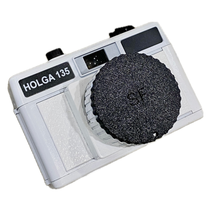 holga-135-lens-cap-1.jpg